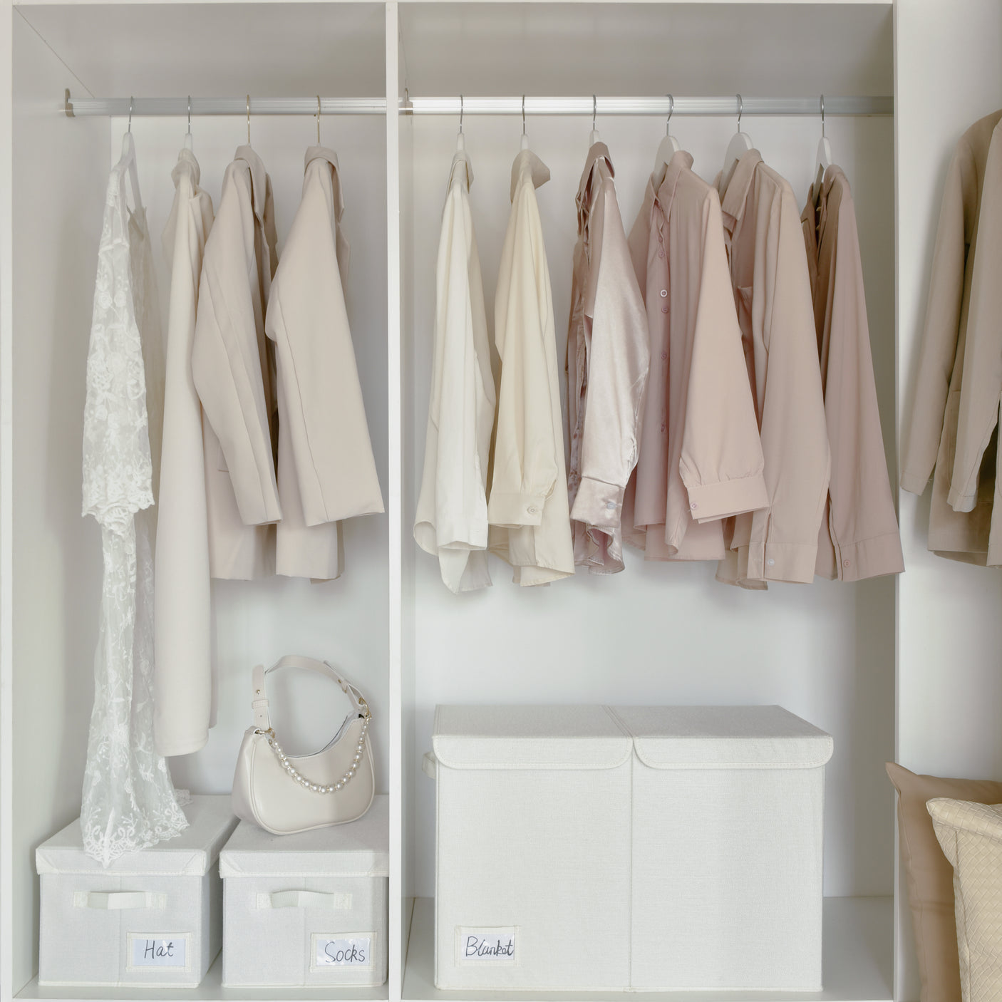 Large Storage Bins with Lids and Label Holder