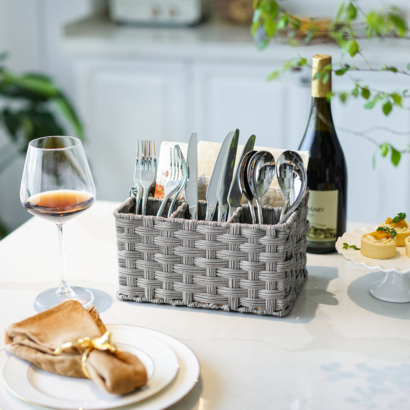 Wicker Utensil Holder Organizer with Handle