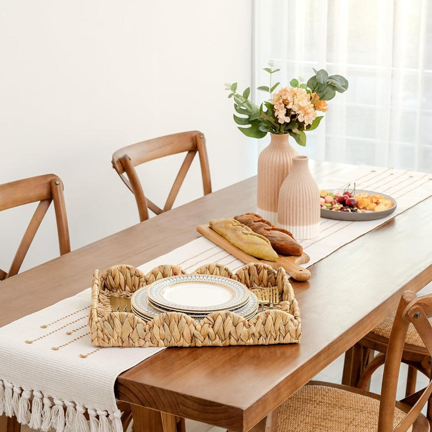 Wicker Scalloped Edge Serving Tray, Rectangle Tray with Built-in Handles, Hand-Woven Scalloped Rattan Tray, Wicker Trays for Décor