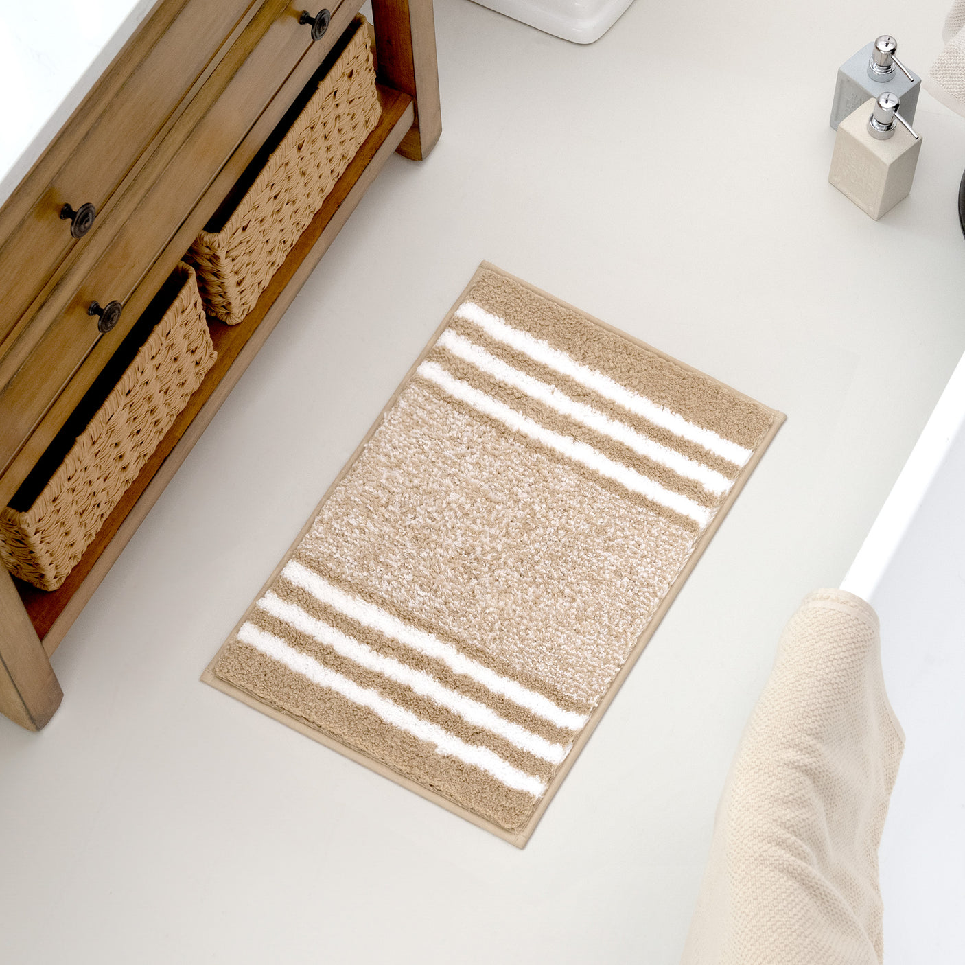 Shaggy Striped Bath Mat – Choose from 4 Colors